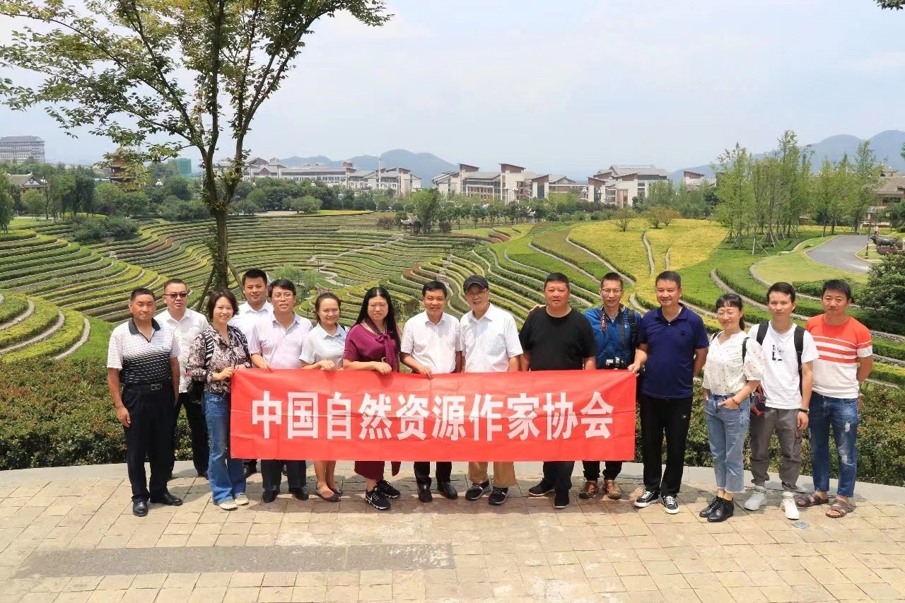去纳雍县董地乡采访